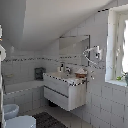 Pensionat La Casa Di Ely 3*