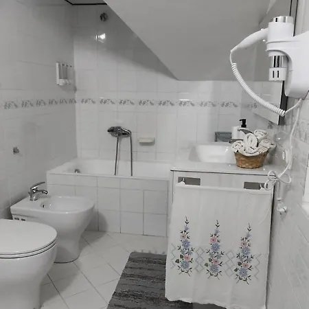 La Casa Di Ely 3*